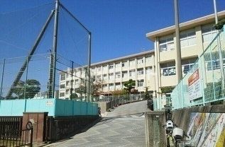 小学校　佐世保市立広田小学校（小学校）まで664m