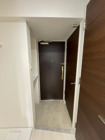 玄関　(参考)同マンション同間取り他部屋の写真