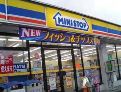 コンビニ　ミニストップ 新宿左門町店（コンビニ）まで60m