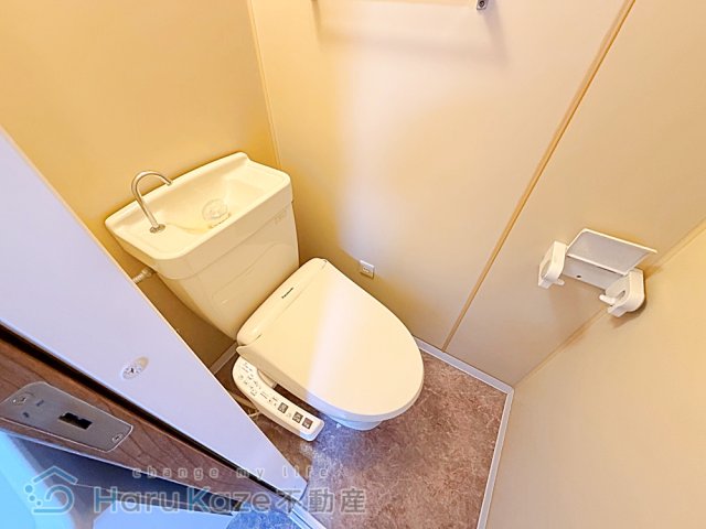地下鉄桜通線 桜本町駅 徒歩6分 4階建 築42年のトイレ写真