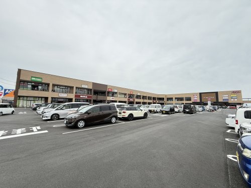 ショッピングセンター　イオンタウン松阪船江（ショッピングセンター）まで2021m