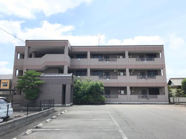 エントランス　外観写真（昼）