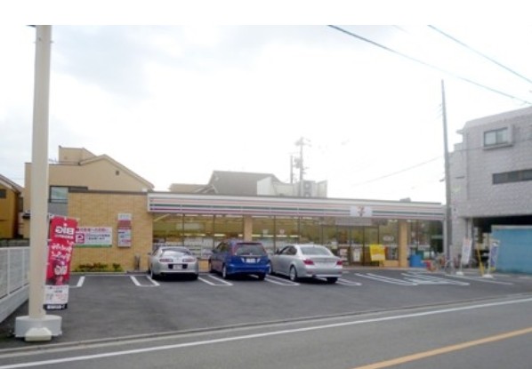 コンビニ　セブンイレブン 世田谷粕谷3丁目店（コンビニ）まで488m