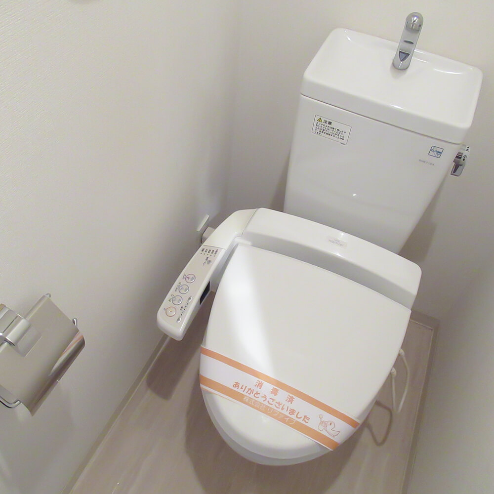 トイレ　※別部屋参考写真