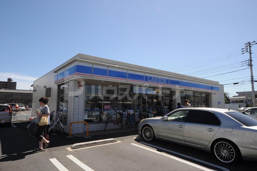 コンビニ　ローソン 天王台駅前通店（コンビニ）まで330m