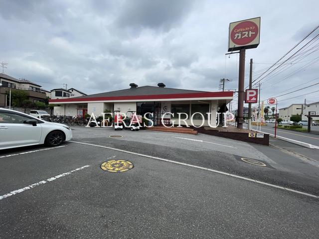 飲食店　ガスト 浦和駒形店（飲食店）まで407m