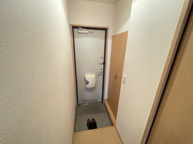 玄関　同建物別号室の参考写真です★