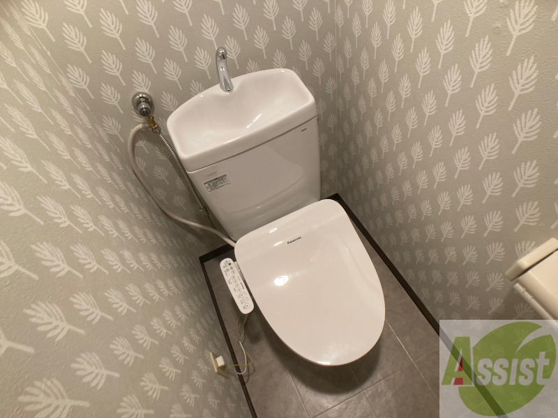 トイレ　トイレです。ウォシュレット付を探している方、おすすめです。