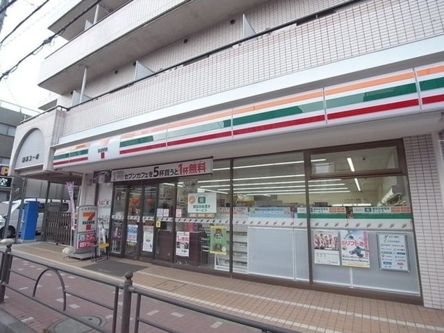 コンビニ　セブンイレブン練馬豊玉中3丁目店（コンビニ）まで110m