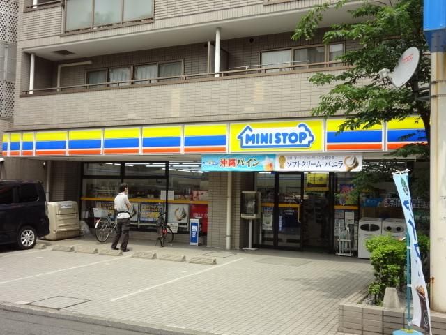 コンビニ　ミニストップ（コンビニ）まで350m