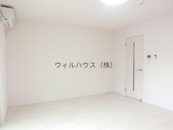 居室・リビング　広々とした洋室！