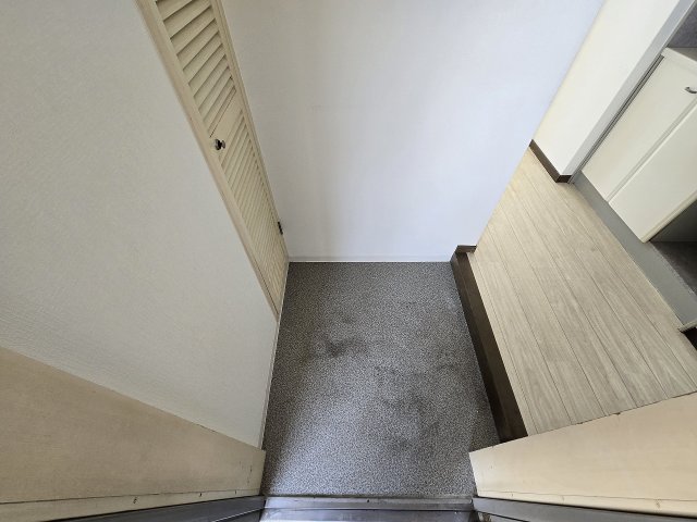 玄関　収納もある玄関です