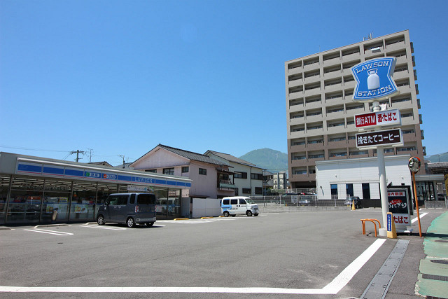 コンビニ　ローソン別府上人南店（コンビニ）まで530m