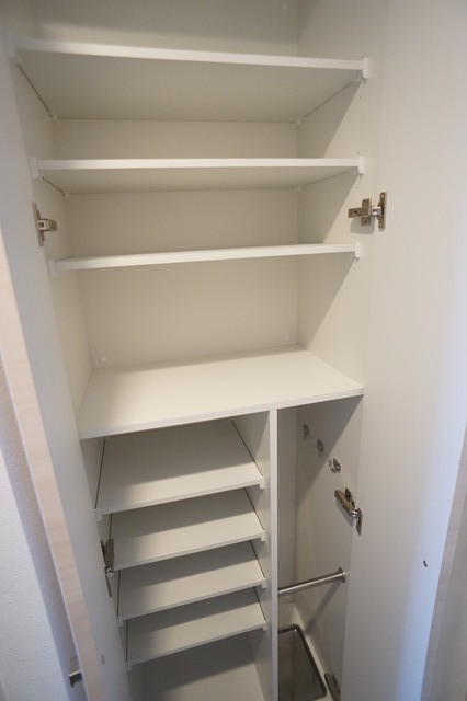 収納　同物件別部屋写真です