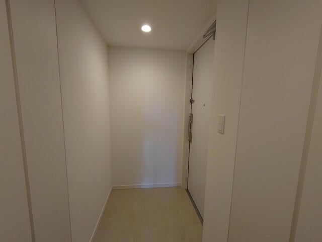 玄関　※写真は同タイプ住戸です。