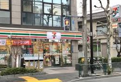 コンビニ　セブンイレブン 荒川5丁目店（コンビニ）まで89m
