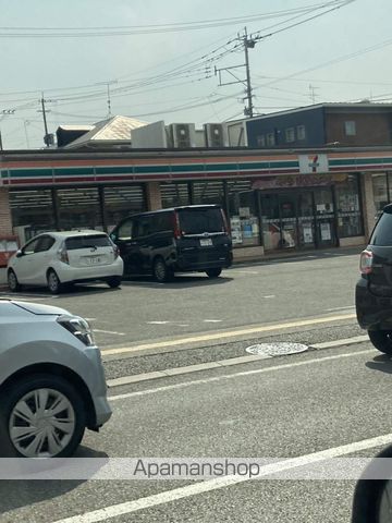 コンビニ　セブン－イレブン若葉台店（コンビニ）まで227m