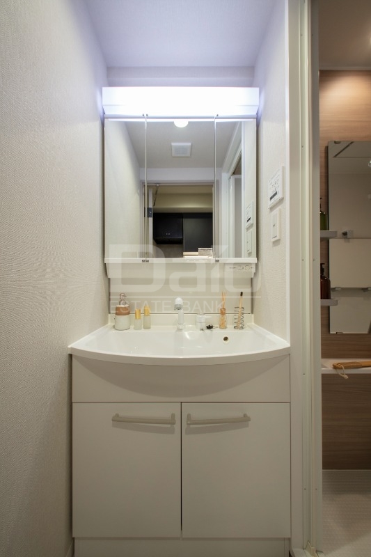 洗面設備　※写真は別タイプ別部屋です。