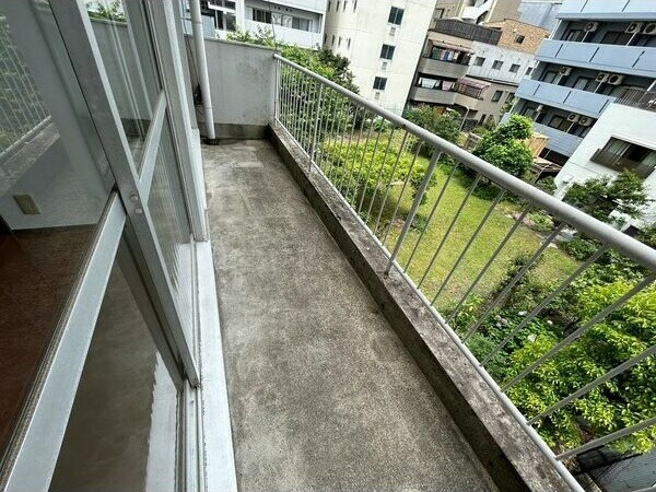 地下鉄名城線 矢場町駅 徒歩7分 4階建 築49年の内装写真