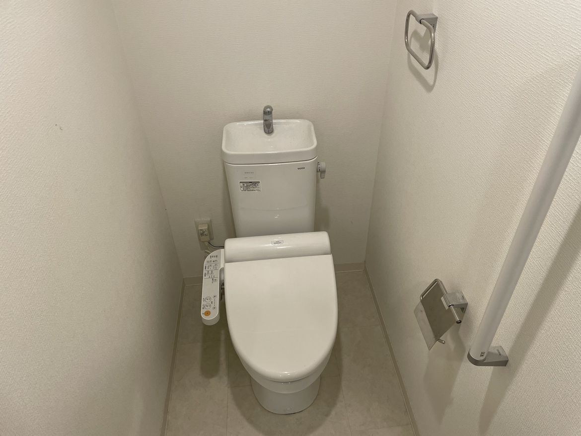 トイレ　別部屋参考画像