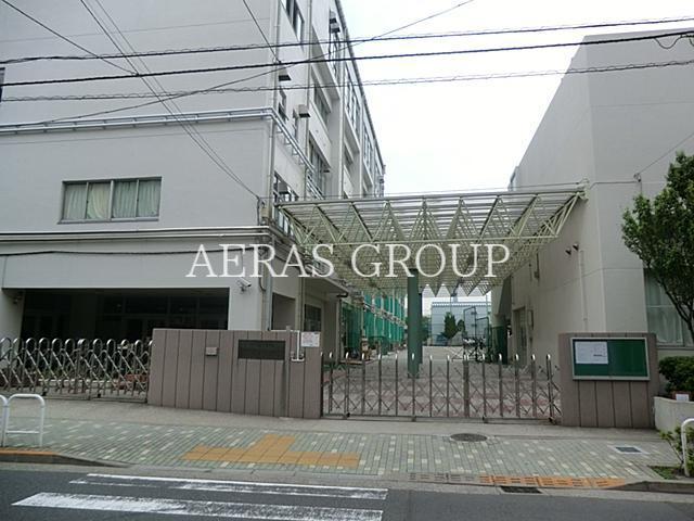 中学校　江東区立深川第四中学校（中学校）まで680m
