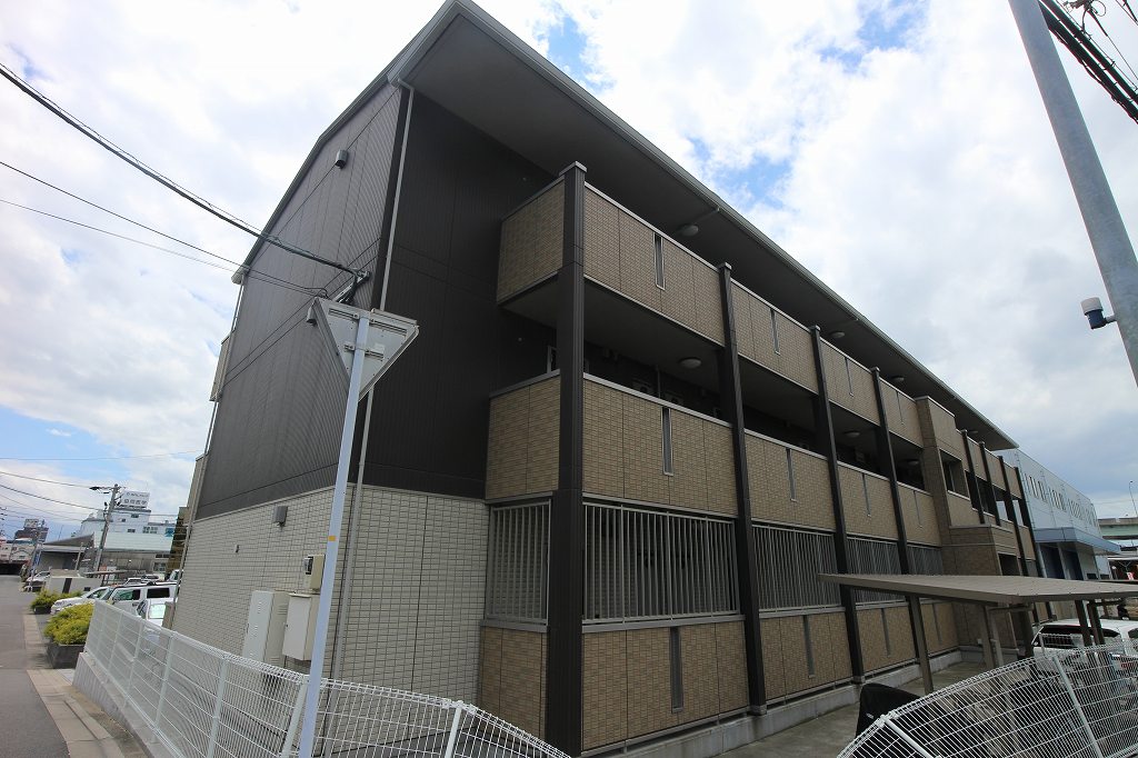 地下鉄箱崎線 貝塚駅 徒歩19分 築16年