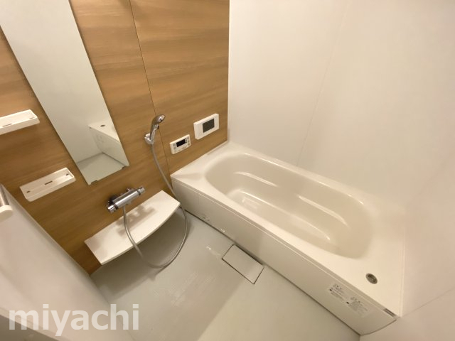 ブリエドゥA棟の風呂写真