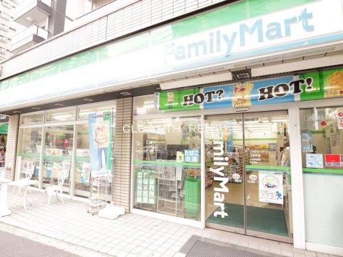 コンビニ　ファミリーマート 上池袋店（コンビニ）まで376m