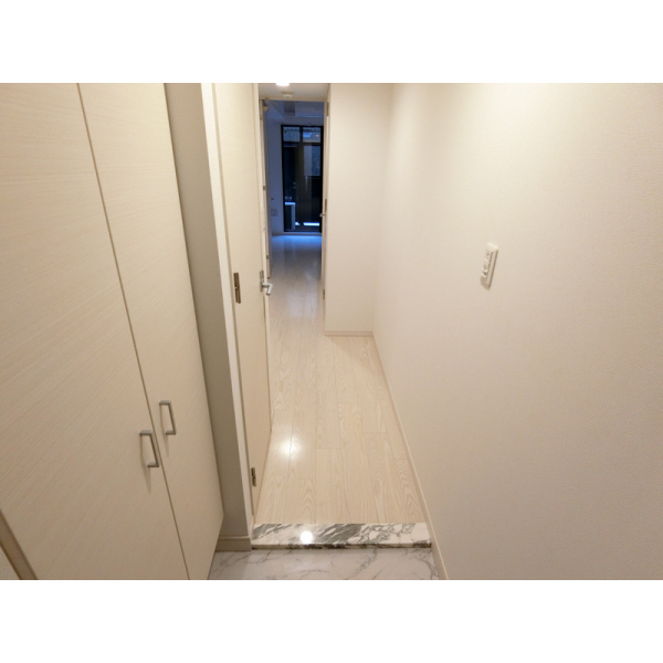 サムティ京都西大路の玄関写真