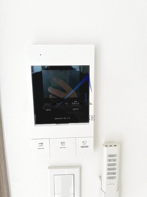 セキュリティ　モニター付きインターホンです。