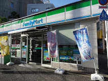 コンビニ　ファミリーマート 世田谷新町店（コンビニ）まで1119m