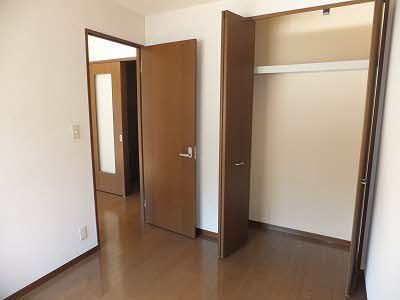 フォレスタの居間写真