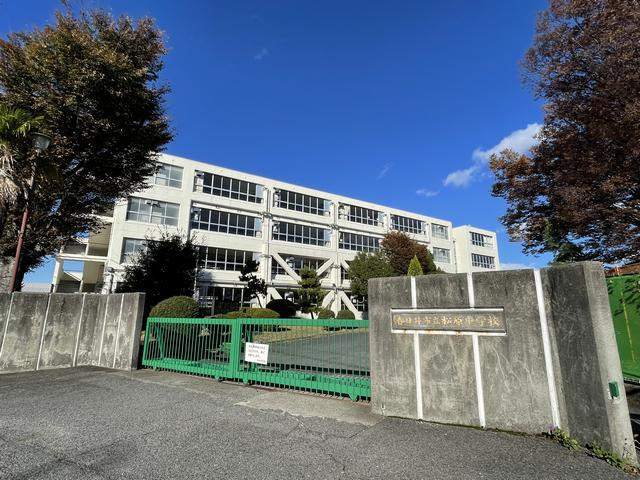 中学校　春日井市立松原中学校（中学校）まで760m