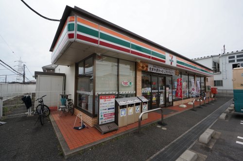 コンビニ　セブンイレブン千葉仁戸名店（コンビニ）まで400m