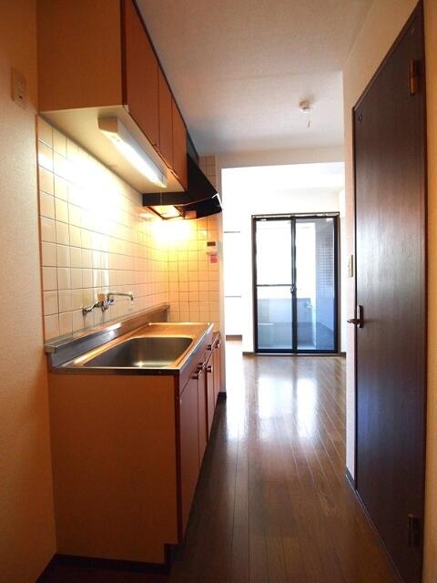 キッチン　別部屋同間取