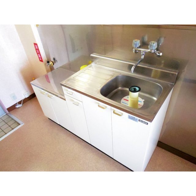 メゾンセシボン東部のキッチン写真