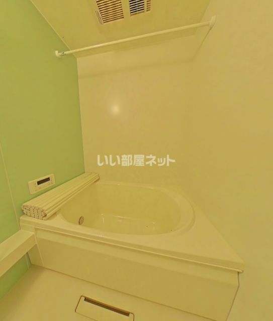 メゾン アルファ A棟の風呂写真