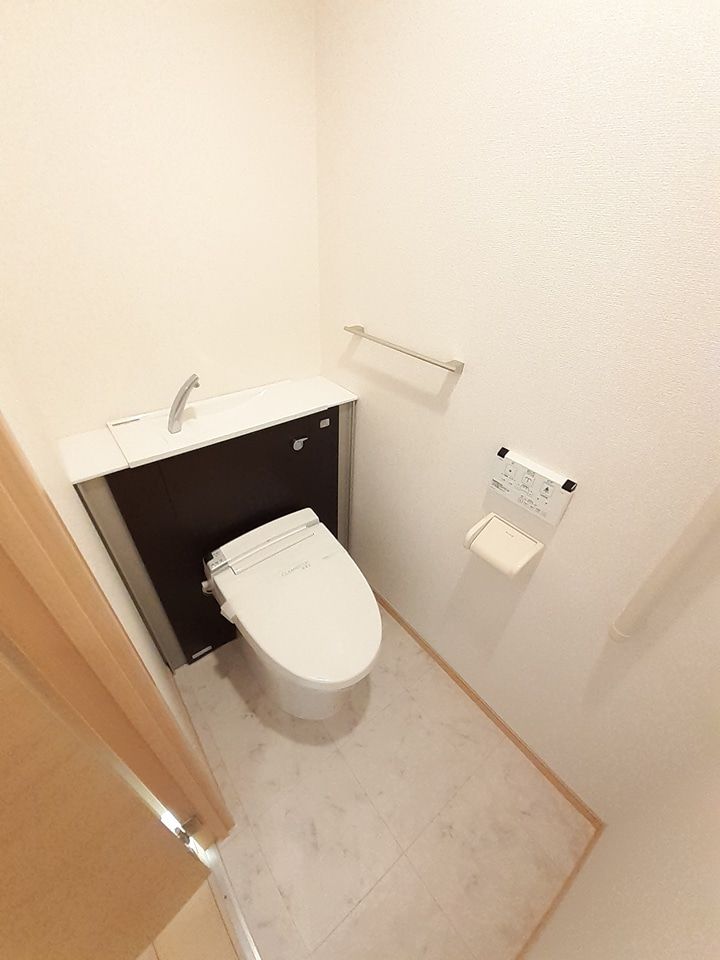 アルベロ向島23のトイレ写真