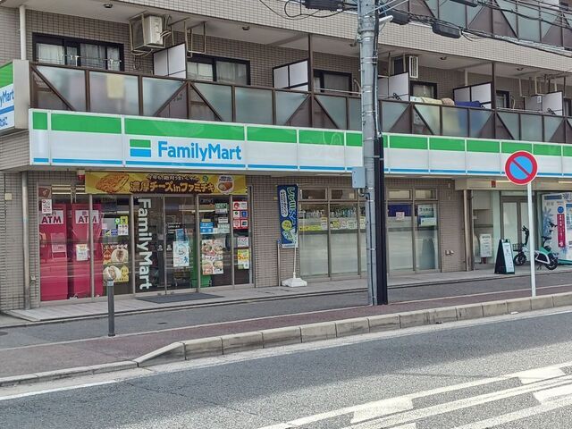 コンビニ　ファミリーマート深草龍大前店（コンビニ）まで400m