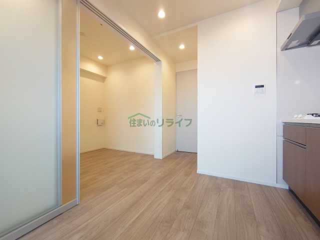クオリタス浅草橋の居間写真