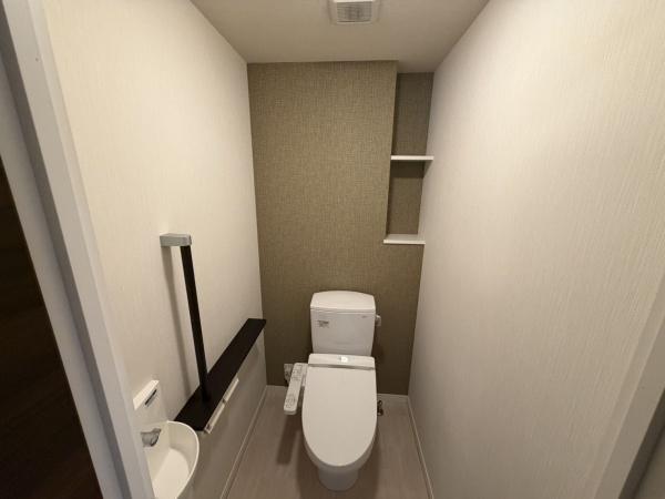 ＪＲ鹿児島本線 箱崎駅 徒歩4分 10階建 築10年のトイレ写真