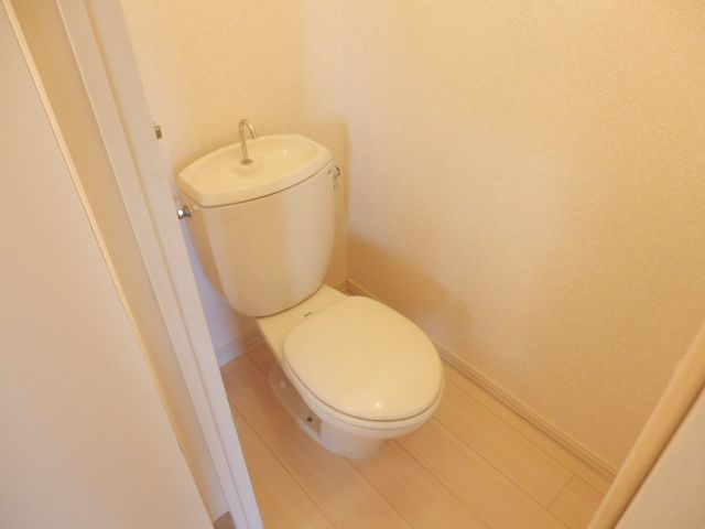 コーポアザレアのトイレ写真