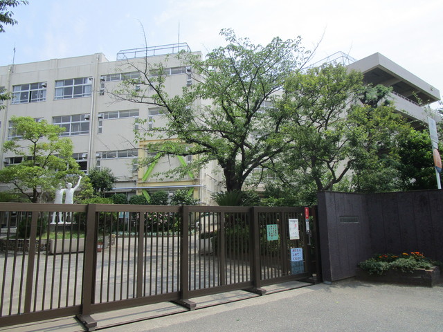 小学校　新浜小学校（小学校）まで1178m