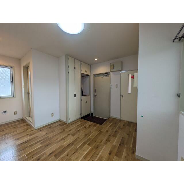 小川ビルの居間写真