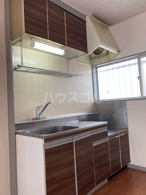 小田急江ノ島線 高座渋谷駅 徒歩7分 2階建 築36年のキッチン写真