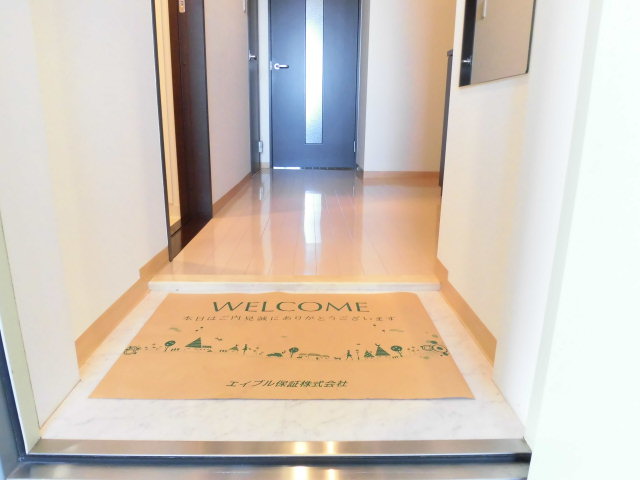 玄関　室内洗濯機置場