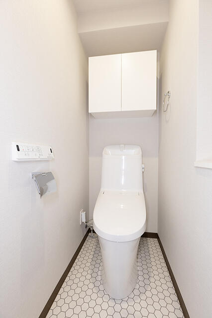 トイレ　※写真は同タイプ住戸です。