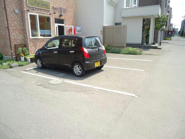 駐車場　駐車場