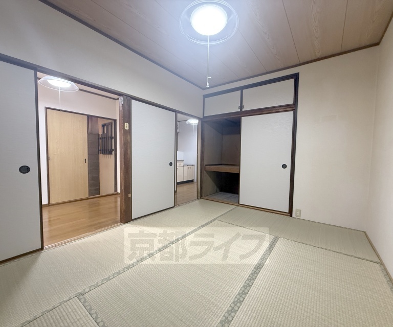 森本下森本貸家の居間写真