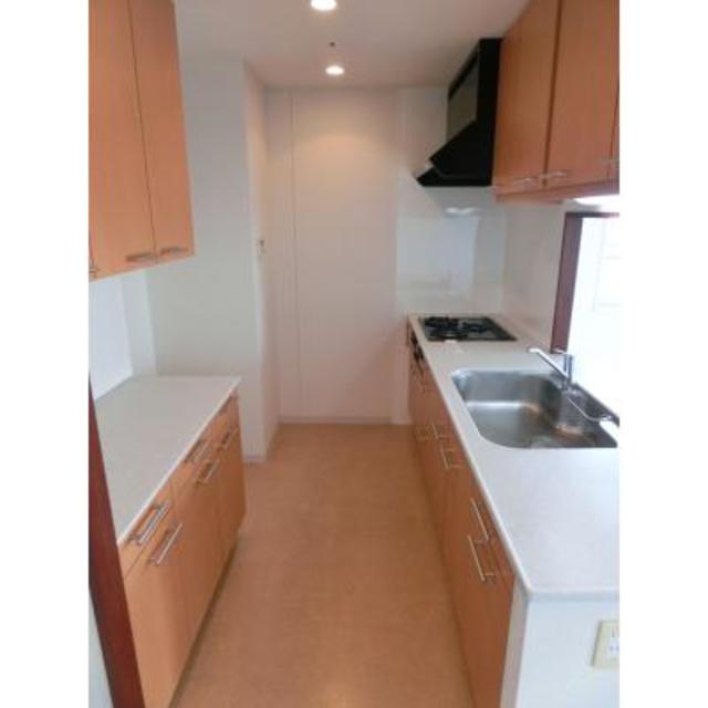 キッチン　※写真は同タイプ住戸です。